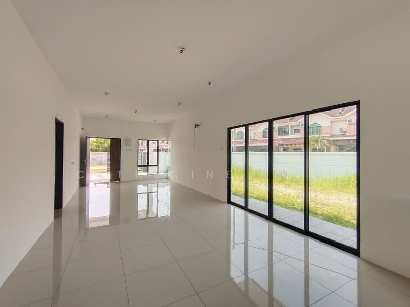Rumah Berkembar untuk Dijual di Ipoh (Perak) - Catherine Chin - Living Room - PropertyGuru.com.my