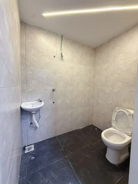 Rumah Teres 2-Tingkat untuk Dijual di Taman Daya (Johor Bahru) - JOANNE YONG - Bathroom - PropertyGuru.com.my