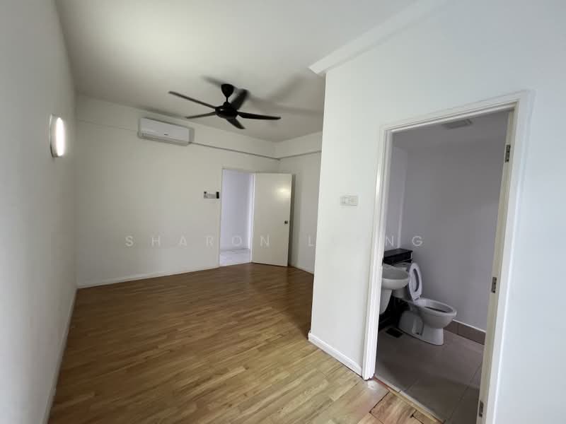Condominium for Sale at The Saffron - Sharon Leong - Bedroom - PropertyGuru.com.my