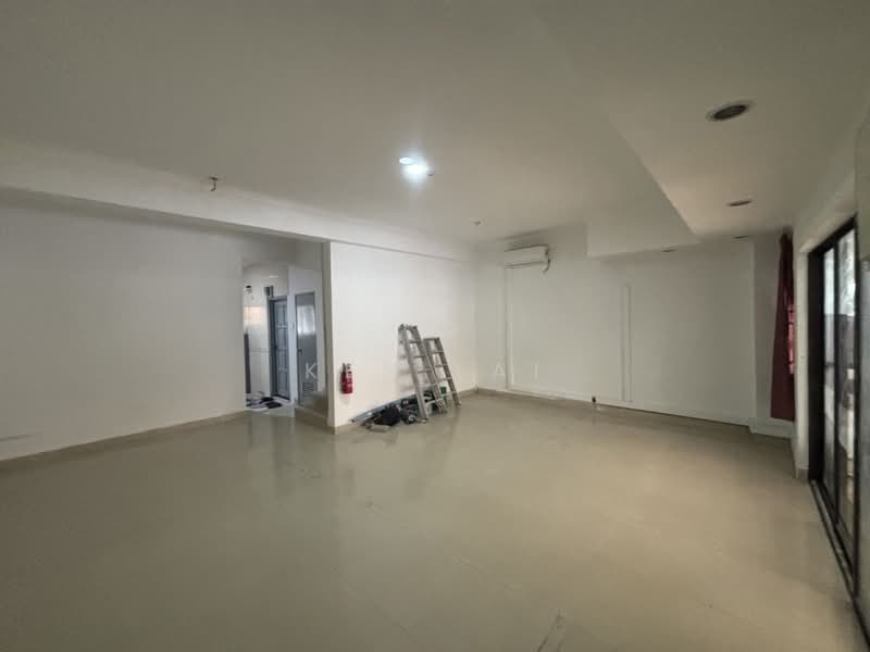Rumah Teres 3-Tingkat untuk Dijual di Kayu Ara (Selangor) - Ken Lai - PropertyGuru.com.my