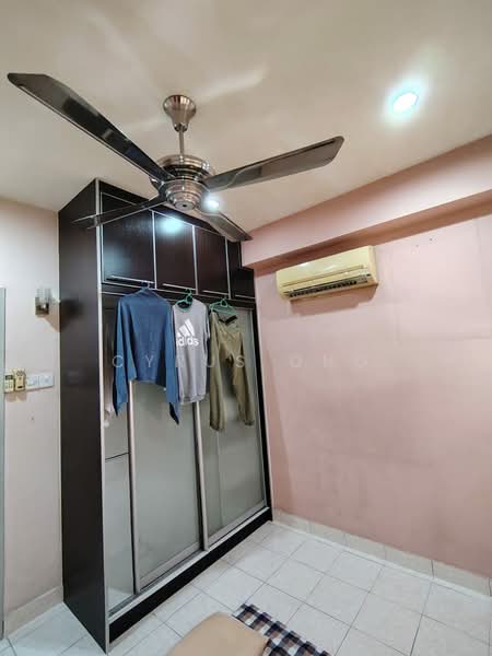 Pangsapuri untuk Dijual di Damansara Sutera - Cyrus Ong - Bedroom - PropertyGuru.com.my