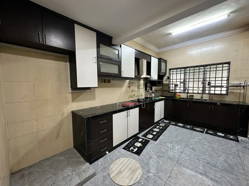 Terraced House for Sale in Bandar Botanic (Klang) - Cs Chua - Kitchen - PropertyGuru.com.my