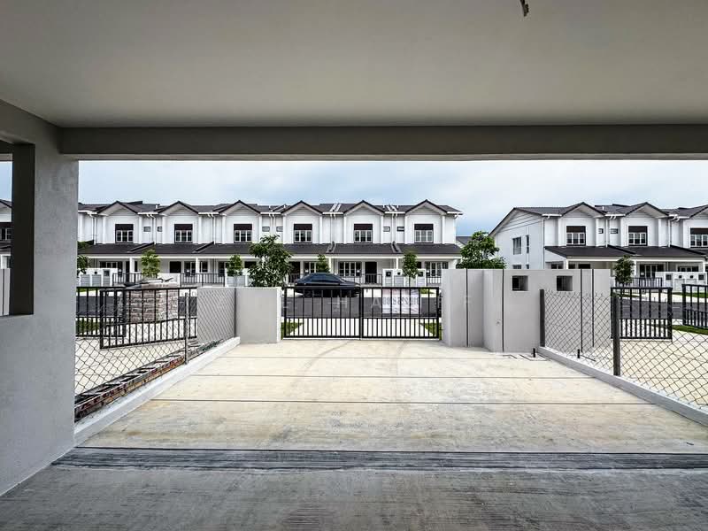 Rumah Teres 2-Tingkat untuk Dijual di Sepang (Selangor) - Zul Hasif - Exterior - PropertyGuru.com.my