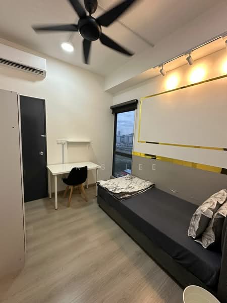 Condominium for Rent at The Holmes 2 - Iris Lee - Bedroom - PropertyGuru.com.my