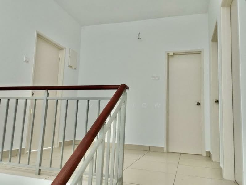 Rumah Teres 2-Tingkat untuk Dijual di Bandar Penawar (Kota Tinggi) - Eva Siow - Corridor - PropertyGuru.com.my