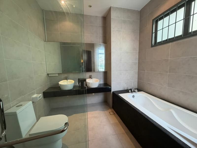 Semi-Detached House for Sale in East Ledang (Iskandar Puteri (Nusajaya)) - Tommy Tai - Bathroom - PropertyGuru.com.my
