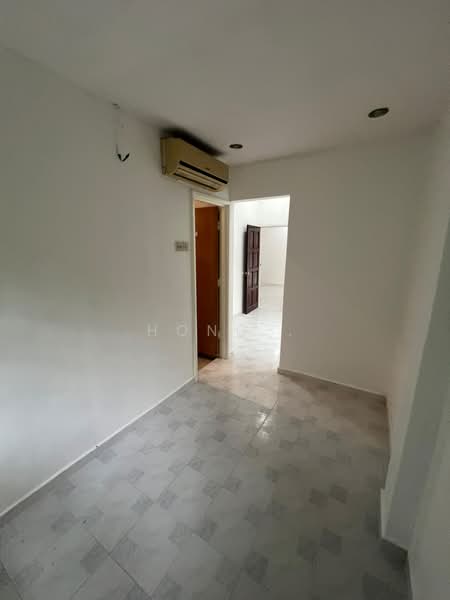 2-storey Terraced House for Sale in Mutiara Perdana (Bayan Lepas) - Hong . - Interior - PropertyGuru.com.my