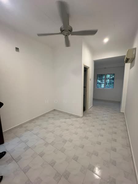 2-storey Terraced House for Sale in Mutiara Perdana (Bayan Lepas) - Hong . - Interior - PropertyGuru.com.my