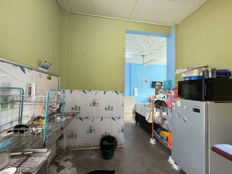 Rumah Flat untuk Dijual di Taman Tampoi Utama - Carmen Kang - Kitchen - PropertyGuru.com.my