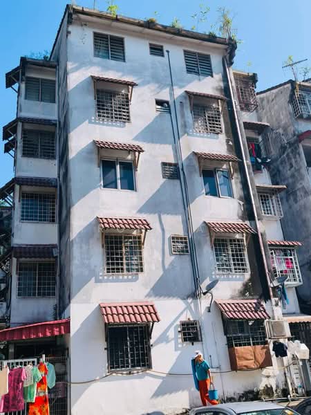 Rumah Flat untuk Disewa di Desa Petaling Flat - Tron Wan - Exterior - PropertyGuru.com.my
