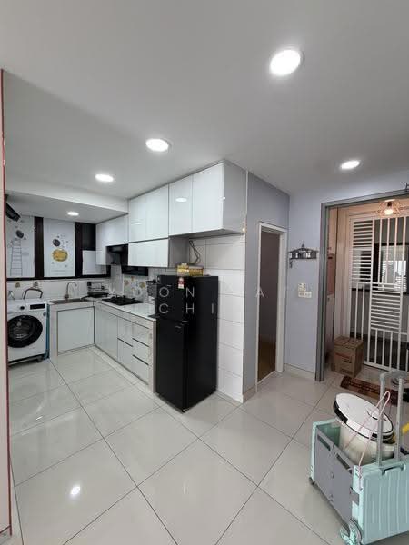 Service Residence for Rent at Traders Garden @ Cheras Selatan - Nick Chin - Kitchen - PropertyGuru.com.my