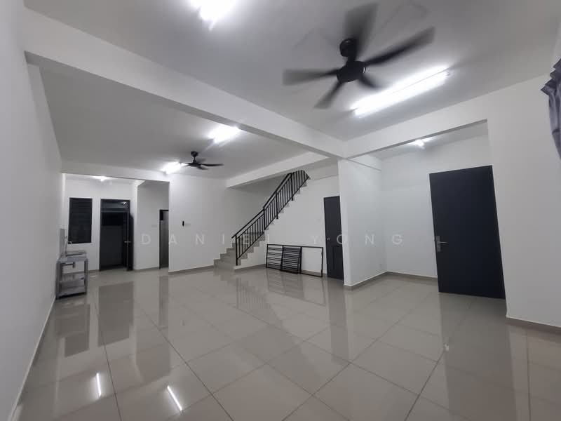 2-storey Terraced House for Rent in Taman Austin Duta (Tebrau) - Daniel Yong - Living Room - PropertyGuru.com.my