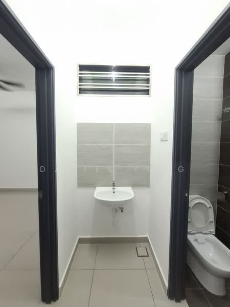 2-storey Terraced House for Rent in Taman Austin Duta (Tebrau) - Daniel Yong - Bathroom - PropertyGuru.com.my