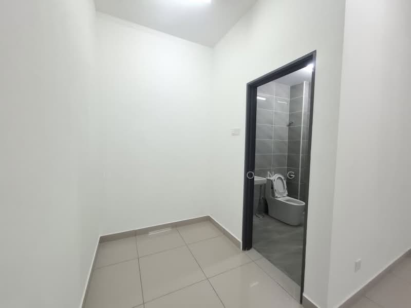 2-storey Terraced House for Rent in Taman Austin Duta (Tebrau) - Daniel Yong - Bathroom - PropertyGuru.com.my