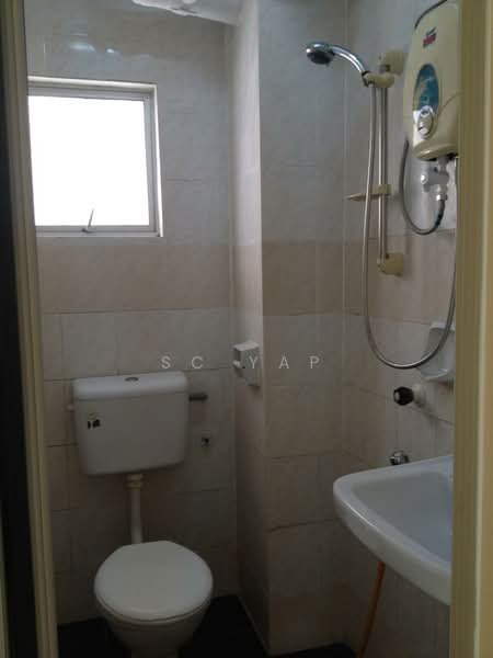 Pangsapuri untuk Disewa di Flora Damansara Apartment - SC Yap - Bathroom - PropertyGuru.com.my