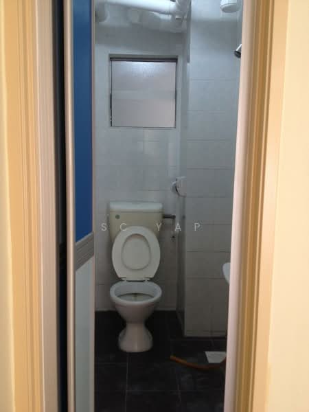 Pangsapuri untuk Disewa di Flora Damansara Apartment - SC Yap - Bathroom - PropertyGuru.com.my