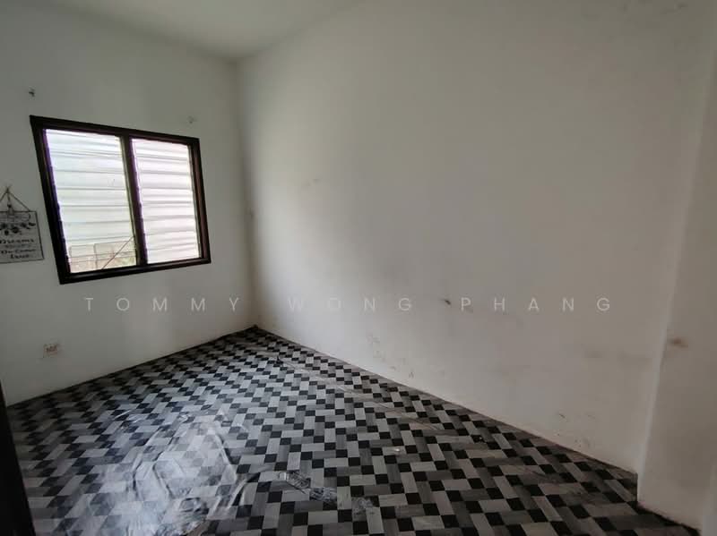 2-storey Terraced House for Sale in Taman Lestari Putra (Seri Kembangan) - Tommy Wong Phang - Interior - PropertyGuru.com.my