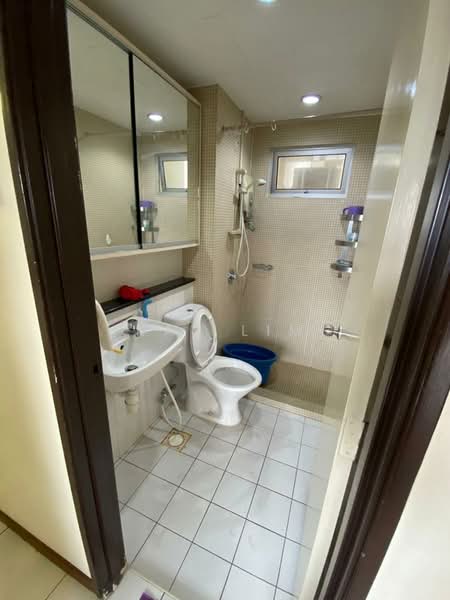 Condominium for Sale at The Tamarind - Kay Lim - Bathroom - PropertyGuru.com.my