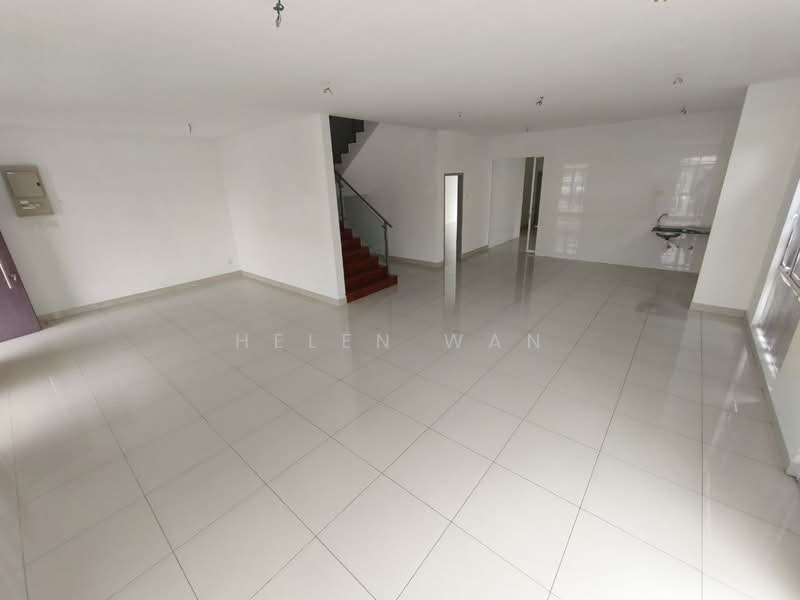 Semi-Detached House for Sale in Amverton Hills (Sungai Buloh) - Helen Wan - Living Room - PropertyGuru.com.my