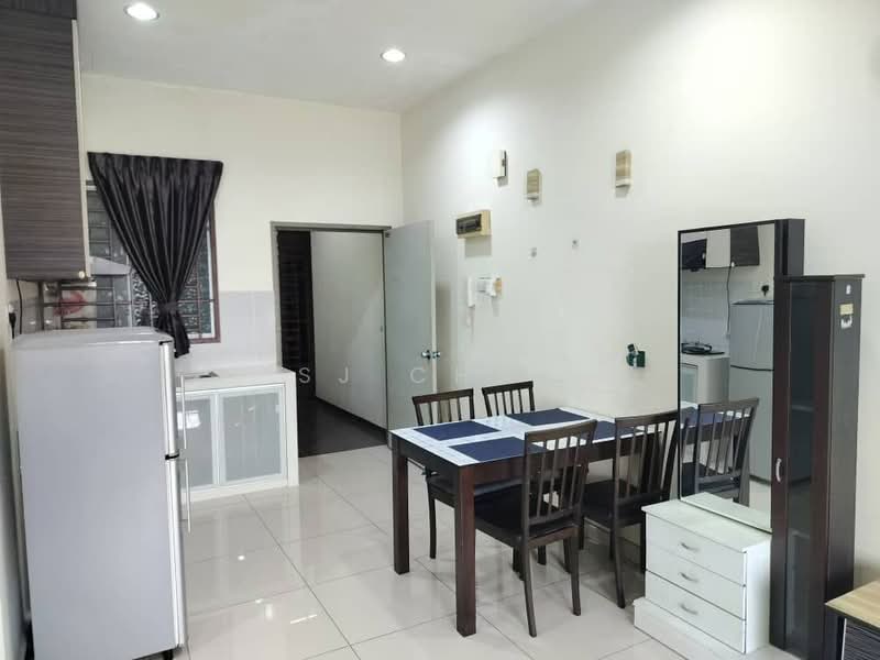 Pangsapuri untuk Disewa di Zennith Suites (Pangsapuri Kebun Teh) - SJ CHAN - Kitchen - PropertyGuru.com.my