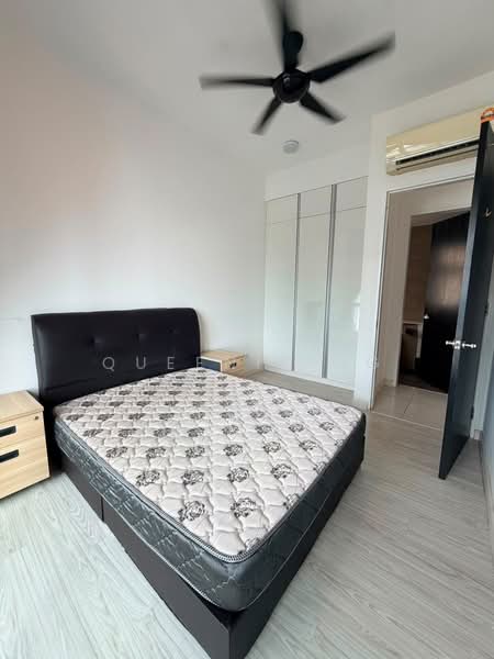 Kediaman Servis untuk Dijual di Setia Sky 88 - Queenie Ng - Bedroom - PropertyGuru.com.my