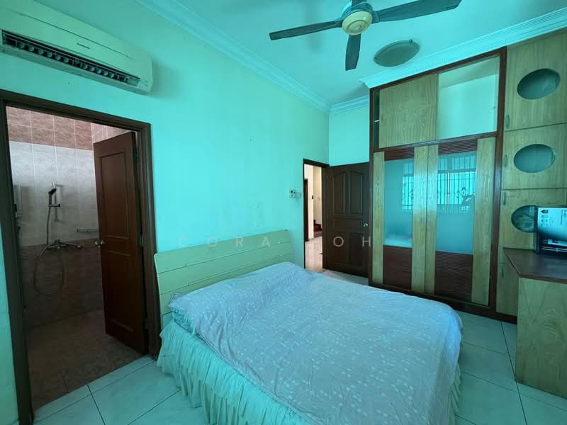 Rumah Berkembar untuk Dijual di Taman Sutera (Johor Bahru) - Cora Loh - PropertyGuru.com.my