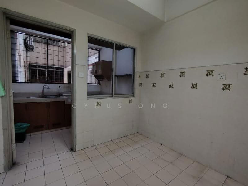 Apartment for Sale at Damansara Sutera - Cyrus Ong - Kitchen - PropertyGuru.com.my
