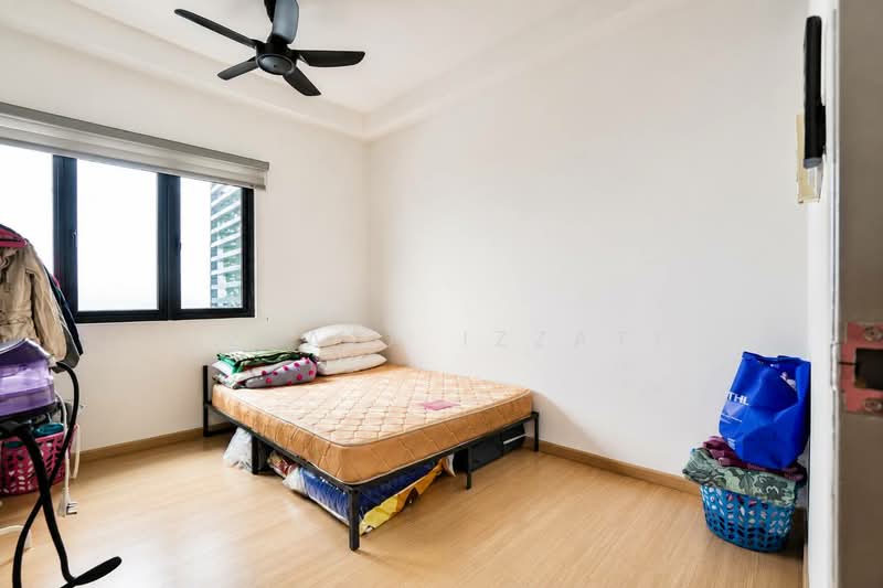 Kondominium untuk Dijual di Upperville @ 16 Quartz - Izzaza Izzati - Bedroom - PropertyGuru.com.my