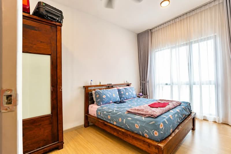 Kondominium untuk Dijual di Upperville @ 16 Quartz - Izzaza Izzati - Bedroom - PropertyGuru.com.my