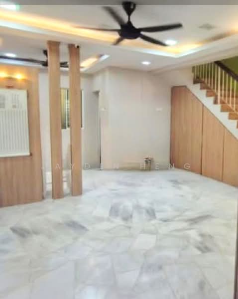 Rumah Teres 2-Tingkat untuk Dijual di Taman Bukit Mayang Emas (Petaling Jaya) - Jayden Heng - Living Room - PropertyGuru.com.my