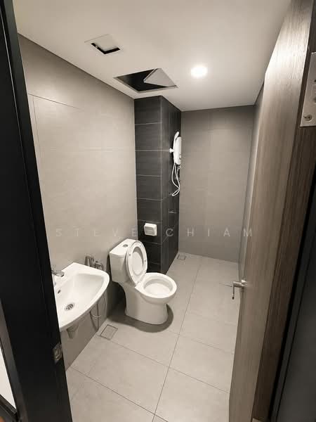Service Residence for Rent at Lakeview Suites @ Edumetro - Steve Chiam - Bathroom - PropertyGuru.com.my