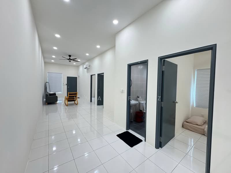 Rumah Teres 1-Tingkat untuk Disewa di Dengkil (Selangor) - Ahmad Faiz - Living Room - PropertyGuru.com.my