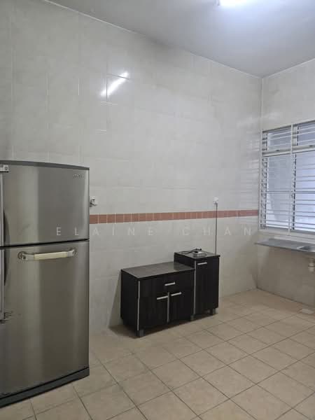 Rumah Teres 2-Tingkat untuk Disewa di Bandar Jaya Putra (Johor Bahru) - Elaine Chan - Kitchen - PropertyGuru.com.my
