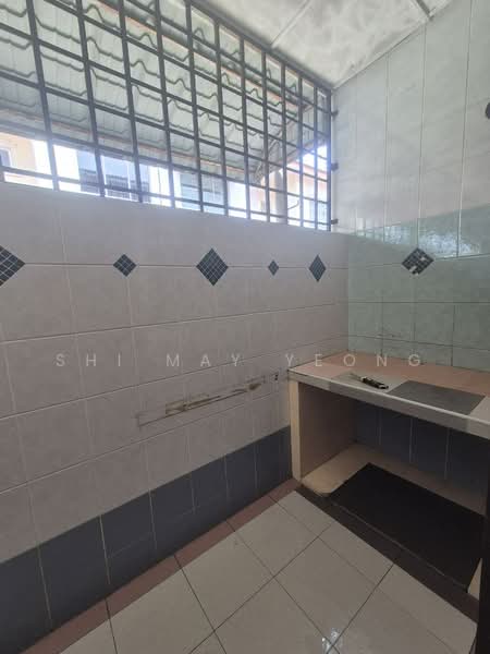 2-storey Terraced House for Sale in Taman Seri Orkid (Skudai) - Shi May Yeong - Kitchen - PropertyGuru.com.my