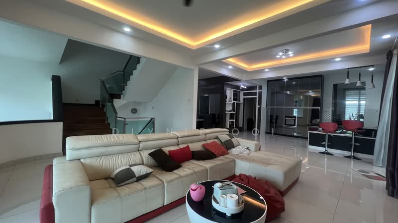 Semi-Detached House for Sale in Saujana Villa (Kajang) - Dlynie Ooi - Living Room - PropertyGuru.com.my