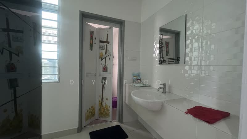 Semi-Detached House for Sale in Saujana Villa (Kajang) - Dlynie Ooi - Bathroom - PropertyGuru.com.my