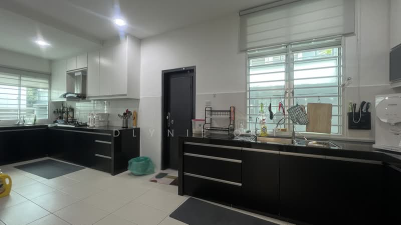 Semi-Detached House for Sale in Saujana Villa (Kajang) - Dlynie Ooi - Kitchen - PropertyGuru.com.my