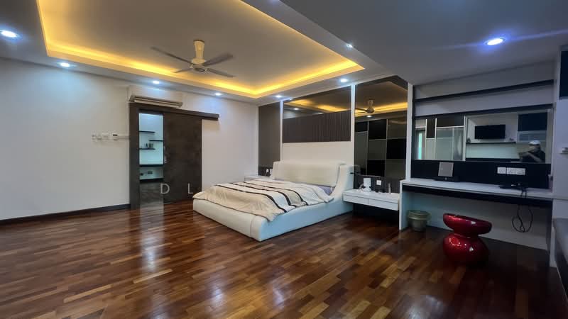Semi-Detached House for Sale in Saujana Villa (Kajang) - Dlynie Ooi - Bedroom - PropertyGuru.com.my