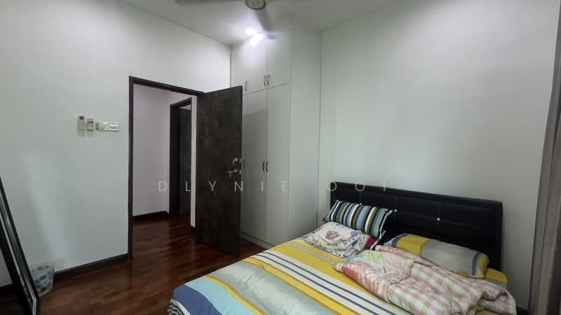 Semi-Detached House for Sale in Saujana Villa (Kajang) - Dlynie Ooi - Bedroom - PropertyGuru.com.my