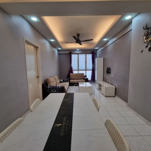 Pangsapuri untuk Dijual di Pangsapuri Ria - Even Chong - Living Room - PropertyGuru.com.my