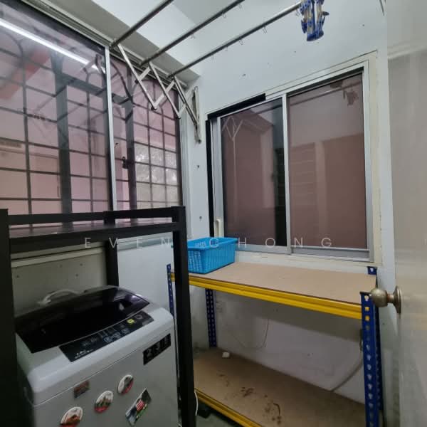 Pangsapuri untuk Dijual di Pangsapuri Ria - Even Chong - Balcony - PropertyGuru.com.my