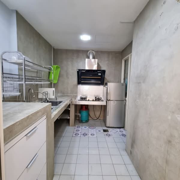 Pangsapuri untuk Dijual di Pangsapuri Ria - Even Chong - Kitchen - PropertyGuru.com.my