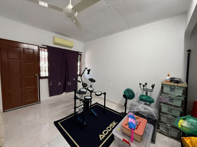 Rumah Teres 2-Tingkat untuk Dijual di Taman Damai Jaya (Skudai) - Janlly Jong - Interior - PropertyGuru.com.my