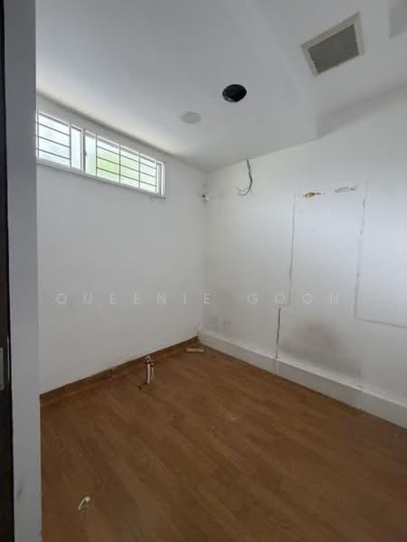 Shop for Rent in Gurney Drive (Penang) - Queenie Goon - Interior - PropertyGuru.com.my