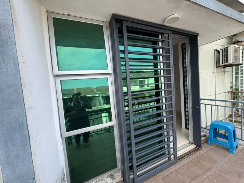 Rumah Teres 2-Tingkat untuk Disewa di Taman Scientex Jaya (Senai) - Melinda Ee - Balcony - PropertyGuru.com.my