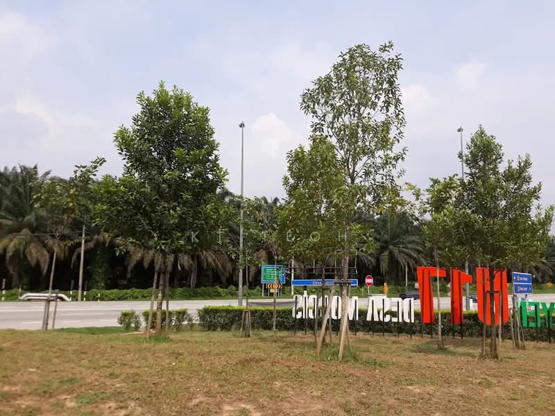 Rumah Berkembar untuk Dijual di Shah Alam (Selangor) - KT Teoh - Exterior - PropertyGuru.com.my