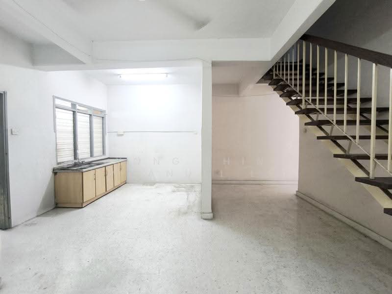 2-storey Terraced House for Sale in Taman Ipoh Timur (Ipoh) - Yong Shin Emmanuel Lai - PropertyGuru.com.my
