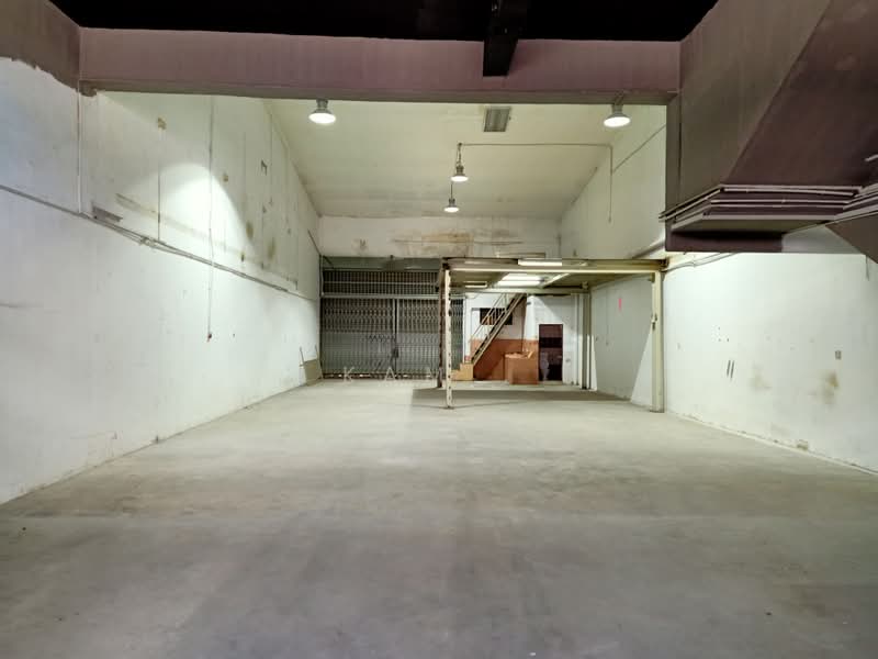 Factory for Rent in Taman Perindustrian Batu Tiga (Glenmarie) - Kam Chun Hoe - Interior - PropertyGuru.com.my