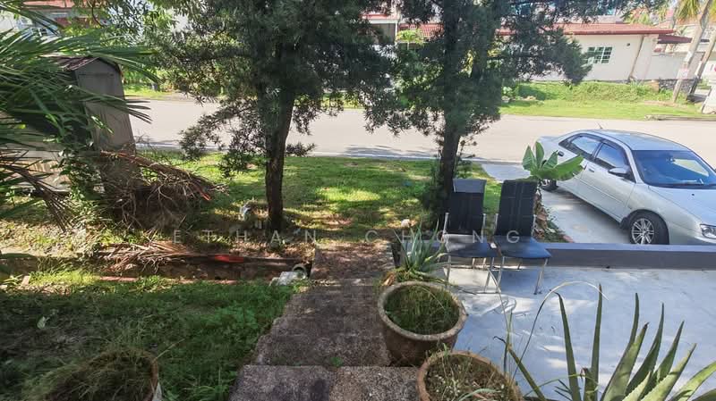 Rumah Teres untuk Dijual di Bandar Putra Permai (Seri Kembangan) - Ethan Chong - Exterior - PropertyGuru.com.my