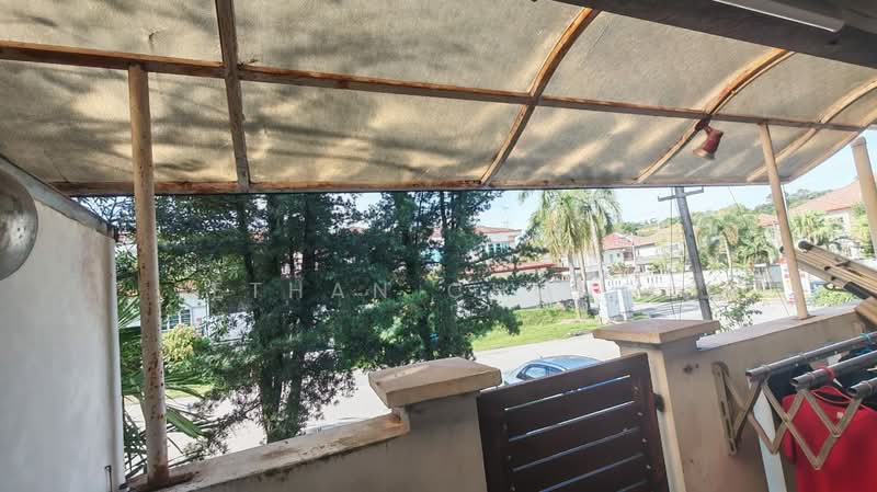 Rumah Teres untuk Dijual di Bandar Putra Permai (Seri Kembangan) - Ethan Chong - Exterior - PropertyGuru.com.my